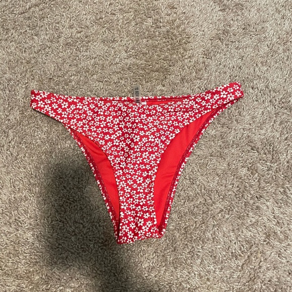 Swimsuit bottoms size medium - Picture 1 of 2